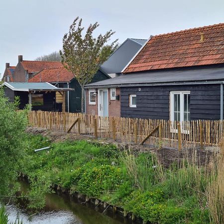 Schwone Diekhuusje - Vakantiewoning Aan De Noordzeekust Villa Schoondijke Kültér fotó