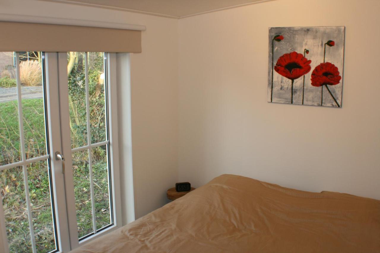 Schwone Diekhuusje - Vakantiewoning Aan De Noordzeekust Villa Schoondijke Kültér fotó