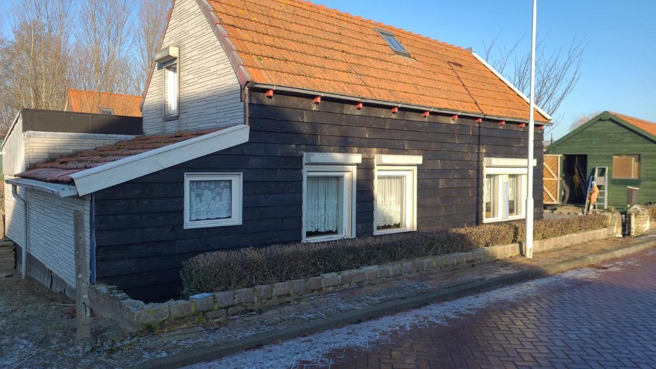 Schwone Diekhuusje - Vakantiewoning Aan De Noordzeekust Villa Schoondijke Kültér fotó